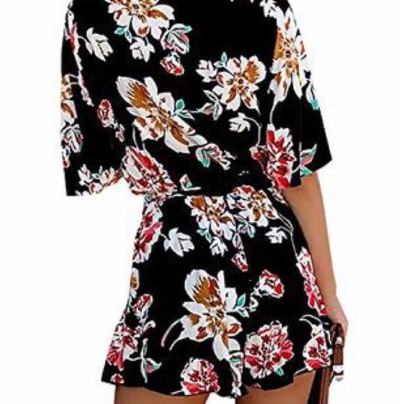 Navy Blue Summer Beach Romper With Flowers in Size Small.  Preloved by Aimcoo. - Picture 2 of 4